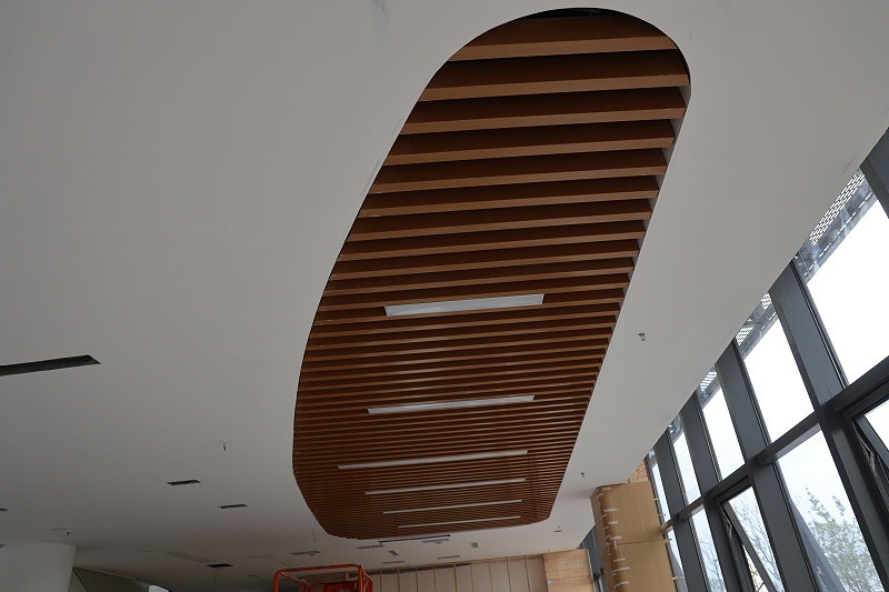 異形鋁單板和弧形鋁單板的區(qū)別