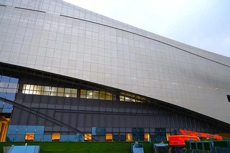 鋁單板價格需要根據(jù)定制情況確定