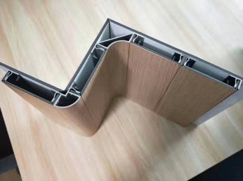 中滬世業(yè)帶你認識復(fù)合鋁板